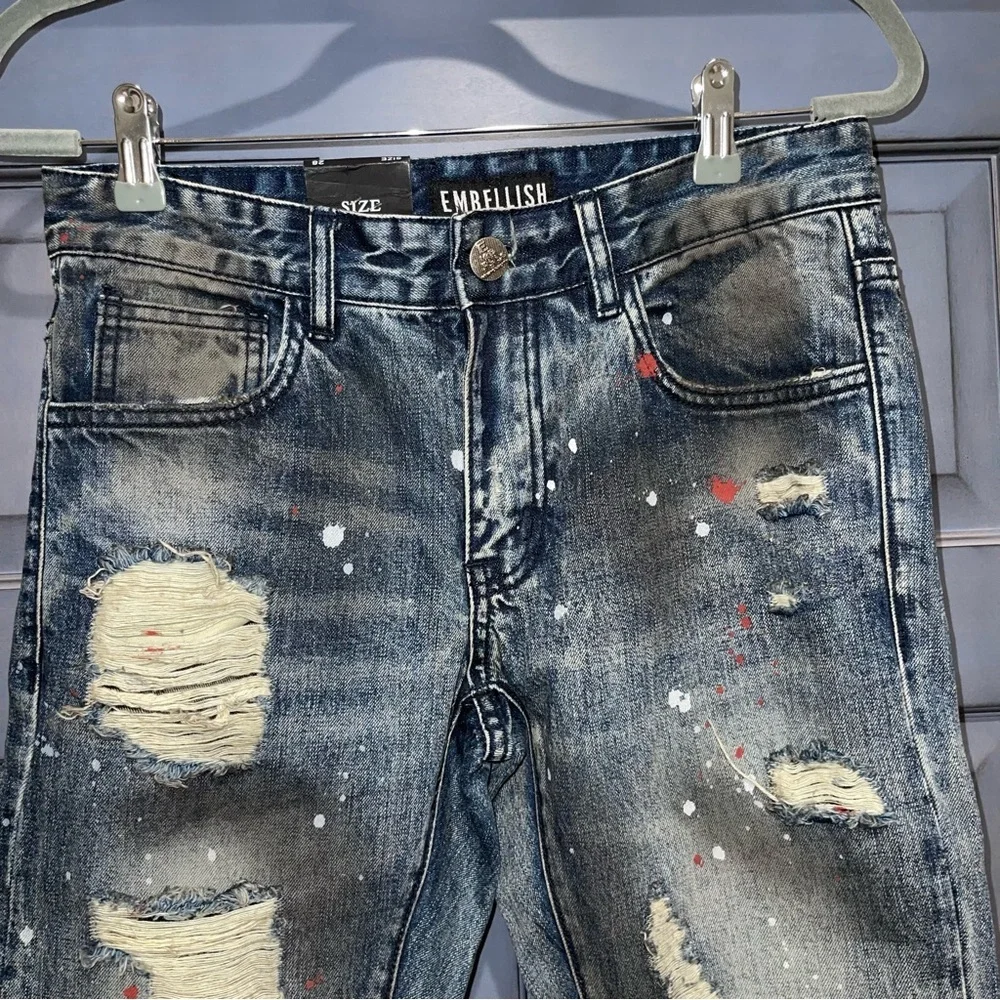 Embellish NYC Bob Distressed Blue Jeans with Paint Splatter Size 28 28x33 NWT